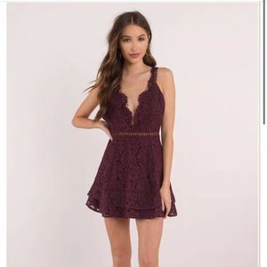 Tobi Brielle Lace Skater Dress in Wine XS
